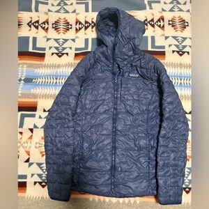 W’s patagonia macro puff with hood
